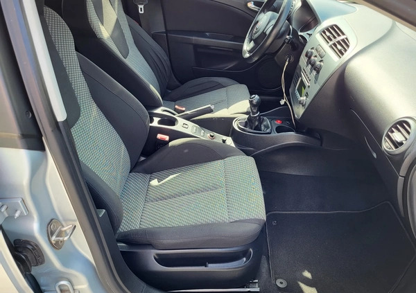 Seat Leon cena 16800 przebieg: 199000, rok produkcji 2008 z Góra małe 277